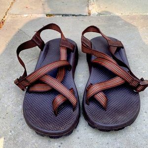 Size 11 men’s Chaco’s